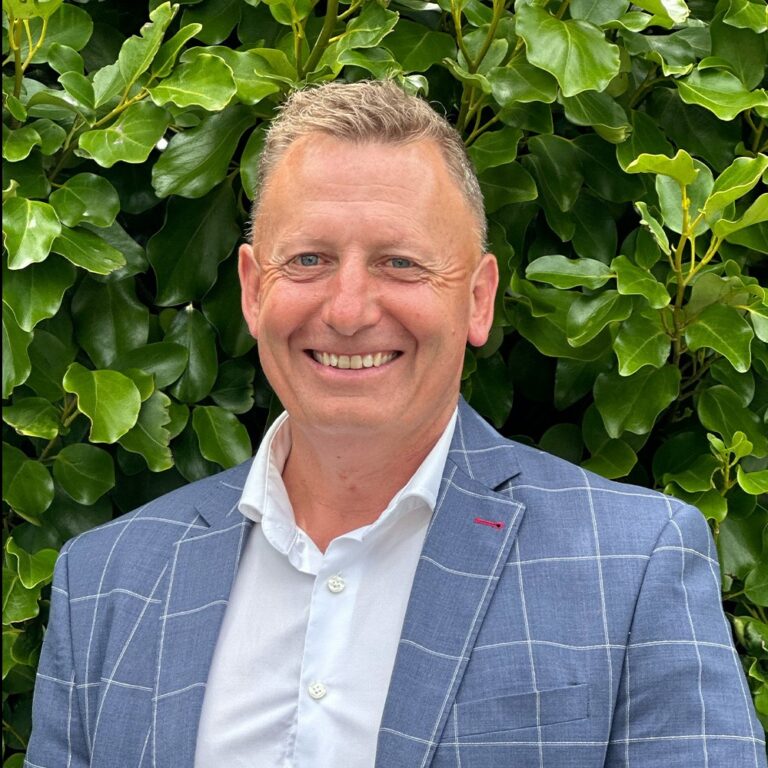 Work with the Top Real Estate Agents in Wellington | Tommys Real Estate