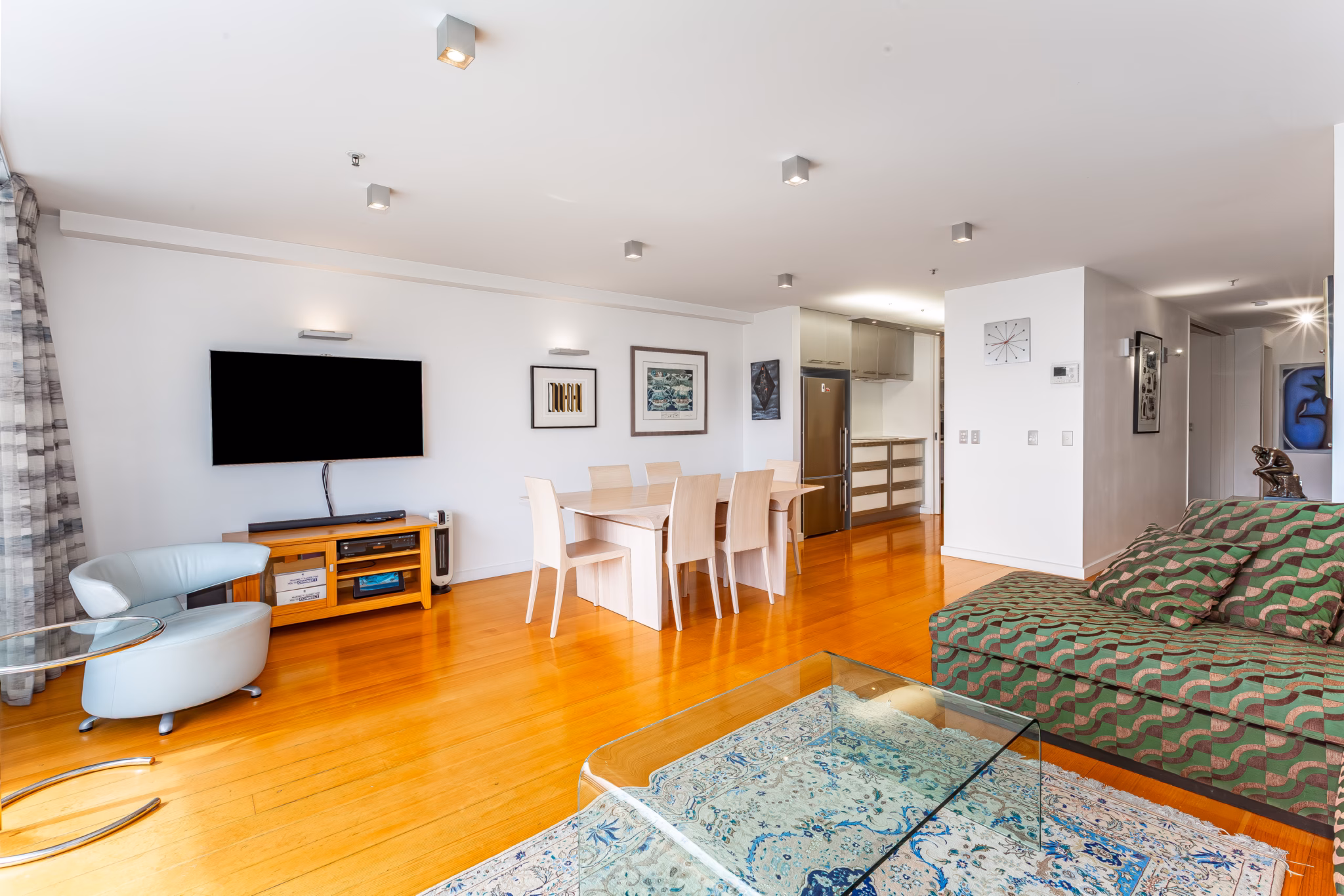 13/74 Oriental Parade, Oriental Bay, photograph 4